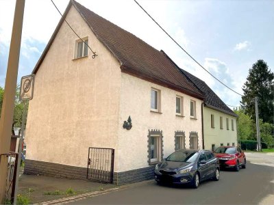 Charmantes Einfamilienhaus mit Doppelgarage in Wildenfels – Ihr neues Zuhause wartet!