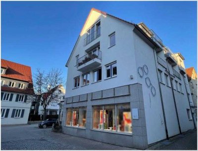 Individuelle Atelier-Wohnung mit Aufzug im ruhigen Herzen von Metzingen