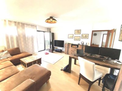 Exklusive 2-Zimmer-Dachgeschosswohnung 63qm mit Balkon & Stellplatz in Hockenheim