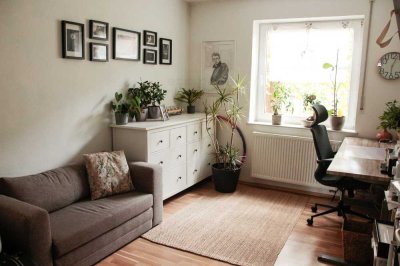 Familienfreundliche 4-Zimmer-Hochparterre-Wohnung mit Balkon – Top-Lage Augsburg-Lechhausen