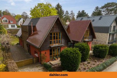 Hochwertiges und faszinierendes Architektenhaus mit Naturoase in beliebter Lage in Kleinmachnow