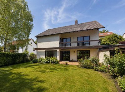 Rarität im Regensburger Stadtsüden: Wohn-/Mehrfamilienhaus auf sonnigem Südwest-Grundstück