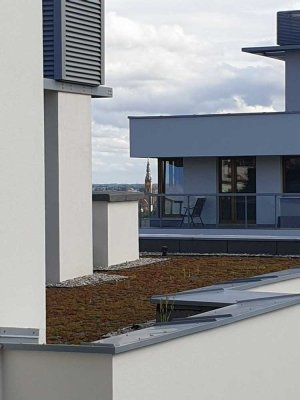 Zentral und trotzdem ruhig schöne 2 Zimm. WHNG mit großzügigem Balkon