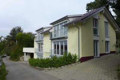 Luxuriöse 1,5-Zi-EG-Whg.(Nr.1) mit Terrasse in romantischer Orts-/Waldrandlage