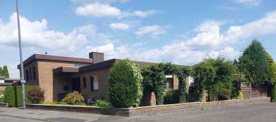 Lichtdurchflutetes Split-Level-Einfamilienhaus mit Charme und Substanz