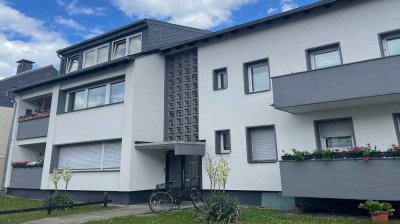 Erstbezug nach Sanierung: 2-Zi.-Wohnung inkl. Einbauküche in Niederkassel
