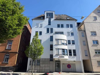 2,5-Zimmer-Dachgeschoss-Wohnung in zentraler Stadtlage in Ulm