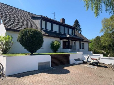 Ruhige und grüne Lage * mit Terrasse