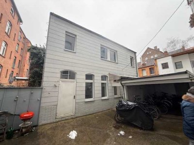 Unikat-Renoviertes Hinterhaus mit 3-Zimmern in ruhiger Seitenstraße – Linden