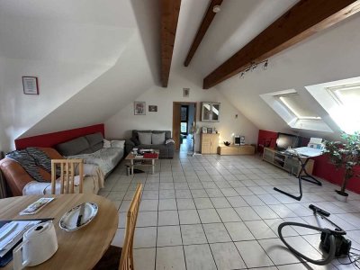 KR-Uerdingen: helle 2- Zimmerwohnung