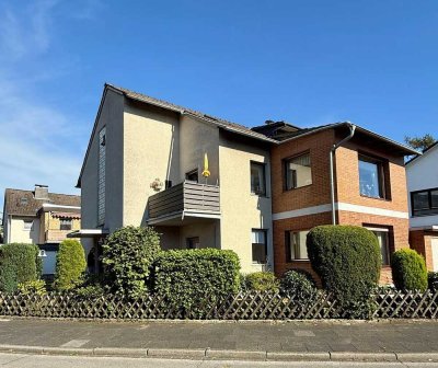 MEHRFAMILIENHAUS IN BEGEHRTER LAGE  VON REFRATH