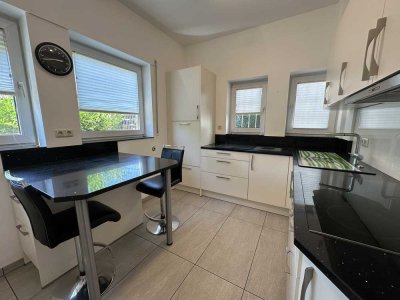 147 m² Erdgeschoßwohnung+Garten+2 Stellplätze