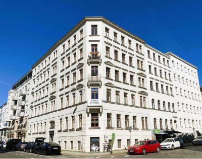 Elegant 2-Room Apartment with Balcony in Leipzig’s Prestigious Musikviertel