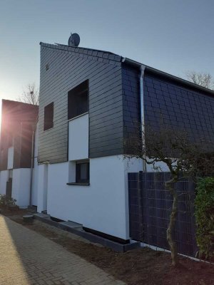 Doppelhaushälfte mit Garten in Krefeld Bockum