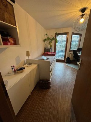 1-Zimmer Appartement mit Balkon Nähe Hubland / One-room apartment with balcony near Hubland