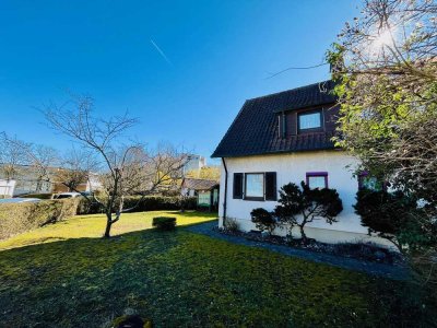 Top Lage! Doppelhaushälfte mit wunderschönem Garten