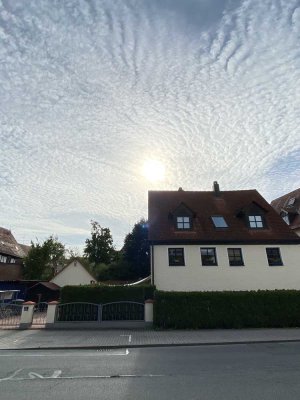 Sanierte 2-Raum-Wohnung mit Einbauküche in Erlangen