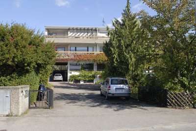 Helle 4-Zimmer-Wohnung mit Balkon im 1. OG in Stuttgart-Vaihingen/Möhringen