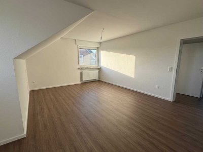 Renovierte & Sanierte 2- Zimmer Wohnung sucht neue Mieter