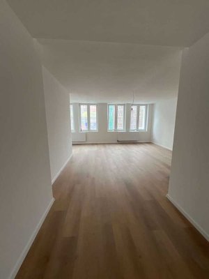 Modernisiert & barrierefrei – 2-Zimmer-Erstbezug in Top-Innenstadtlage [VAC-15616]
