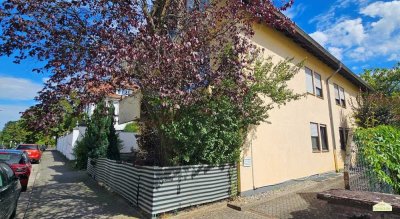 Budenheim: Gepflegte 2 ZKB mit Terrasse