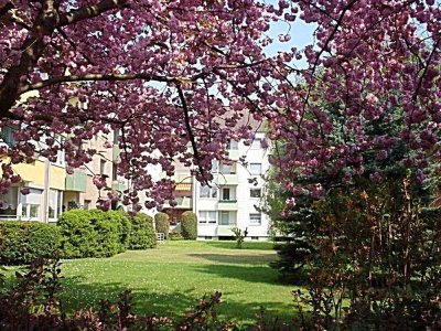 Charmante, helle 3-Zimmer-Wohnung mit Balkon und Tageslichtbad