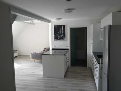 Gepflegte Maisonette-Wohnung mit zwei Zimmern und Einbauküche in Wolfach
