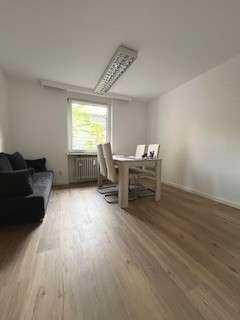 Schöne 2 ZKD-Wohnung im EG zu  vermieten