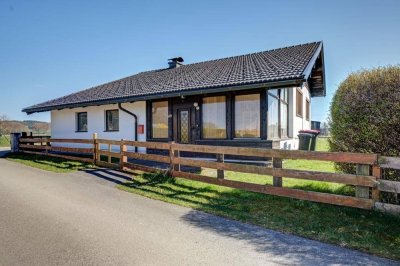 Gemütlicher Bungalow in schöner Wohnlage - Garten - Garage - Keller
