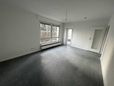 Praktische 3-Zimmer Wohnung mit Balkon zu vermieten