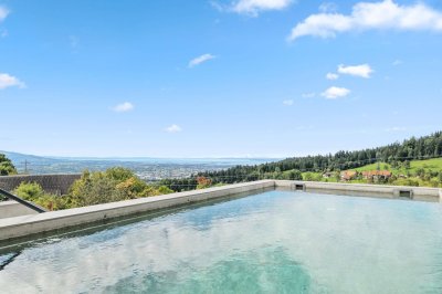 Stilvolles Eckreihenhaus mit Pool und traumhaftem Blick auf den Bodensee!