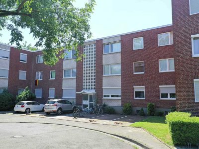 Gepflegte 4-Zimmer-Wohnung mit Loggia und Stellplatz in Mönchengladbach-Rheindahlen