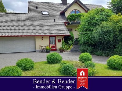 Exklusives Einfamilienhaus mit großzügigem Wohnkonzept und Naturgarten!