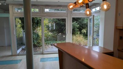 Ihr neues Büro: Zeitgemäße Geschäftsräume mit exkl. Wintergarten und bester Lage in Wolnzach