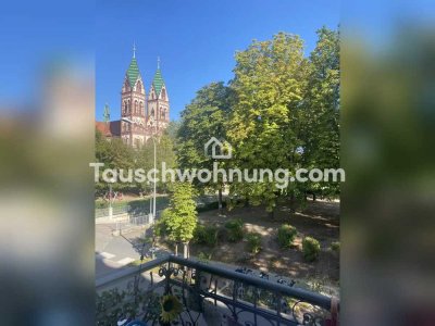 Tauschwohnung: Helle Altbauwohnung mit Blick ins Grüne
