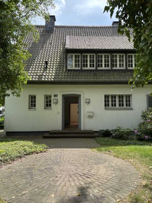 Schönes Einfamilienhaus in familienfreundlicher Umgebung mit Garten