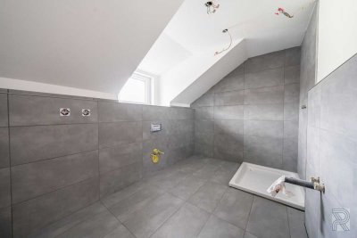 Neu sanierte Dachgeschosswohnung in ruhiger zentralnaher Wohnlage von Stolberg