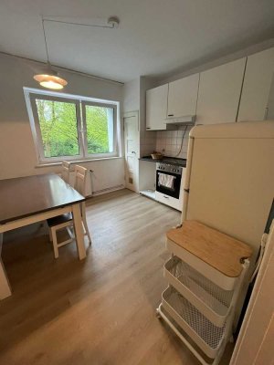 Geschmackvolle Wohnung mit eineinhalb Räumen und Einbauküche in Hamburg