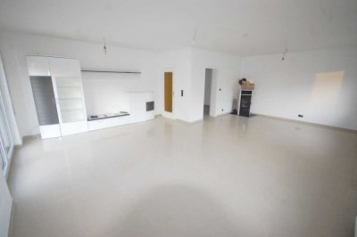 Einfamilienhaus mit Baugrundstück in Rolfsbüttel