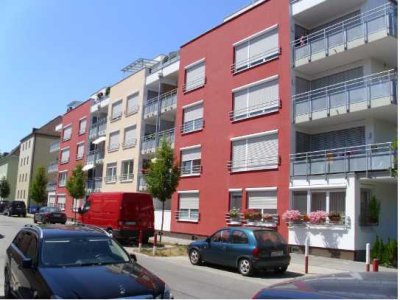Exklusive, gepflegte 2-Zimmer-Wohnung mit Balkon (Loggia) in Landshut