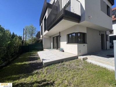 Erstbezug, wunderschöne Süd-Ost-Seitige Haushälfte, Ziegelhaus mit Stellplatz