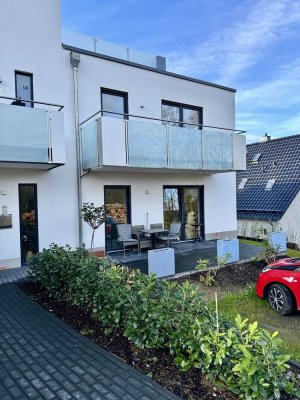 Neubau - Barrierefreie 3-Zimmer-EG-Wohnung mit gehobener Innenausstattung und EBK in Wiehl