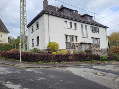 Solide Basis für Neues – DHH in Betzdorf mit Platz zur Entfaltung