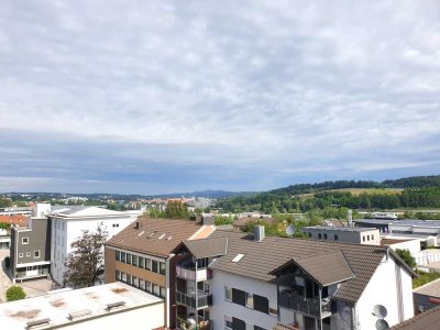 Einzigartige 2-Zimmer-DG-Wohnung mit riesiger Dachterrasse