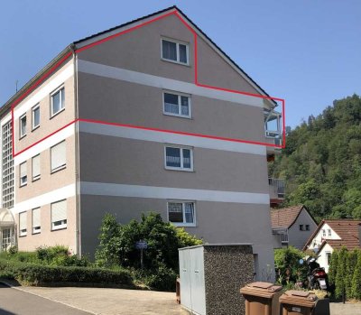 Lichtdurchflutete 4-Zimmerwohnung in zentraler Lage