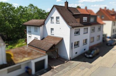 +++Südwest-Ausrichtung: Lichtdurchflutetes, gepflegtes 3 Familienhaus mit Carport und Garten in b...
