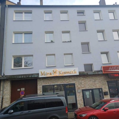 445 € - 49 m² - 2.5 Zi.