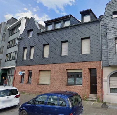 Attraktive Dachgeschosswohnung im beliebten Stadtteil Alstaden-West