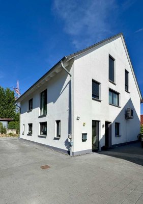 Modern & Effizient! Neuwertige DHH - KfW 70 - Südausrichtung