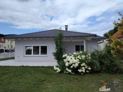 Familientraum – barrierefreier Bungalow mit kleinem Garten wartet auf Sie! 45min nach Wien!